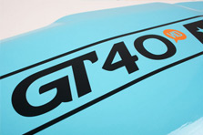 GT40 Custom Longboard
design, illustration
printed on vinyl polimeric,
laminated
"Bracket"
blank longboard deck
by Airflow Skateboards 